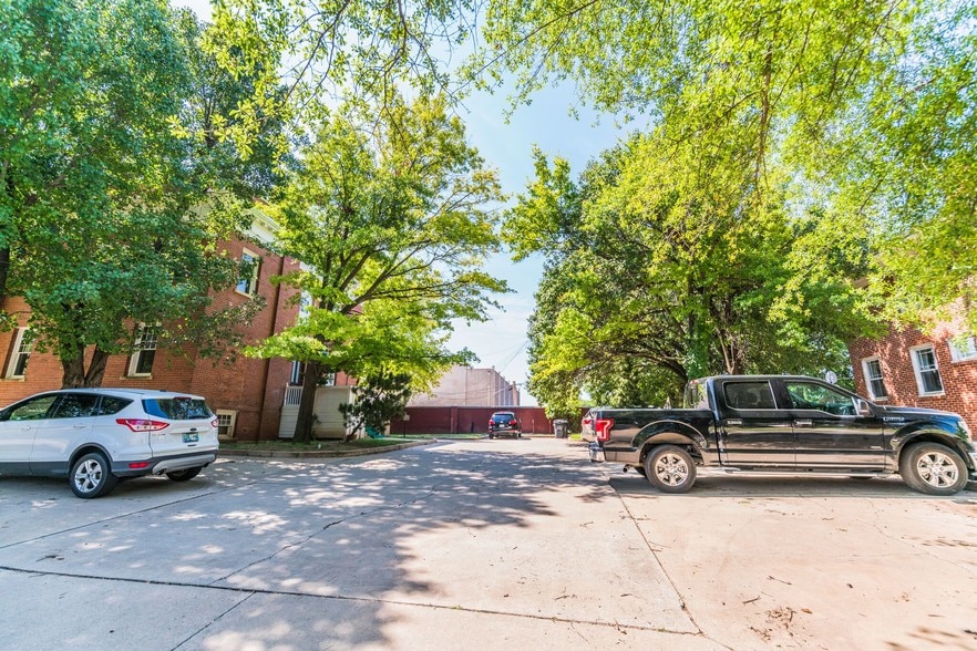 More Photos Of 1923 N Classen Blvd, Oklahoma City Office For Lease