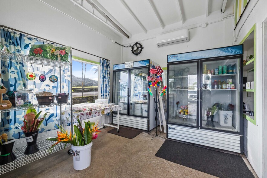 More Photos Of 45-428 Kamehameha Hwy, Kaneohe Light Distribution For Sale