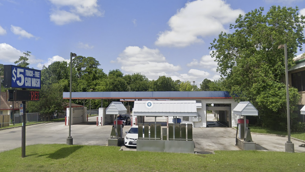 Primary Photo Of 17307 Kuykendahl Rd, Spring Carwash For Sale