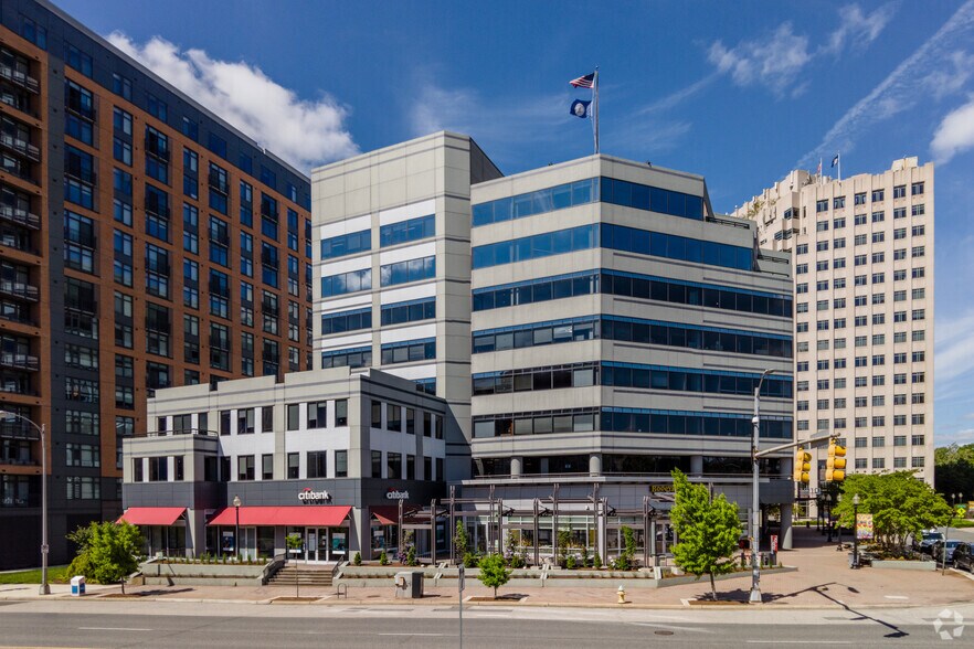 More Photos Of 1010 N Glebe Rd, Arlington Office For Lease
