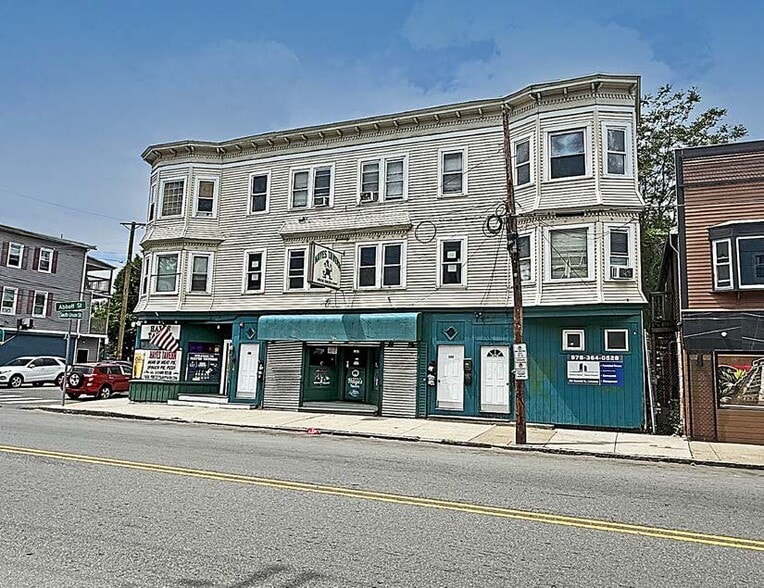 More Photos Of 159-167 S Union St, Lawrence Apartments For Sale