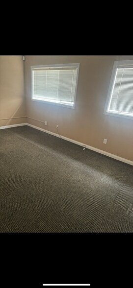 More Photos Of 8939 La Mesa Blvd, La Mesa Medical For Lease