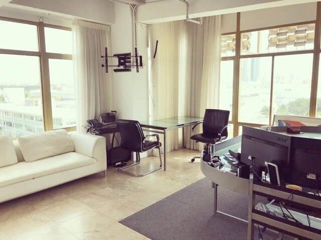 More Photos Of 1688 Meridian Ave, Miami Beach Office For Lease