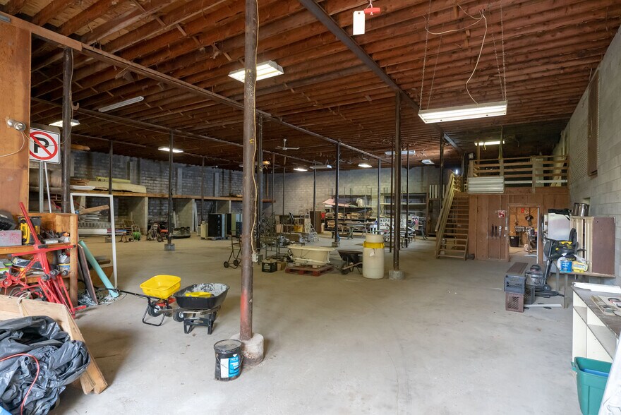 More Photos Of 1429 New Butler Rd, New Castle Loft Creative Space For Lease