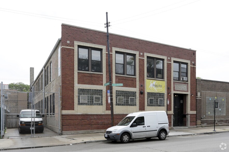 More Photos Of 3735 W Belmont Ave, Chicago Flex For Sale