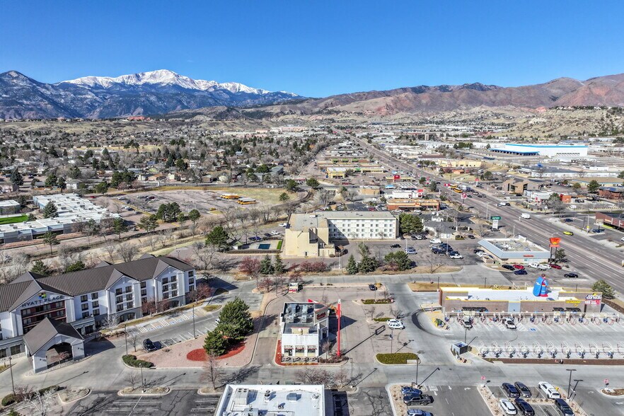 More Photos Of 511 Garden of the Gods Rd, Colorado Springs Fast Food For Sale