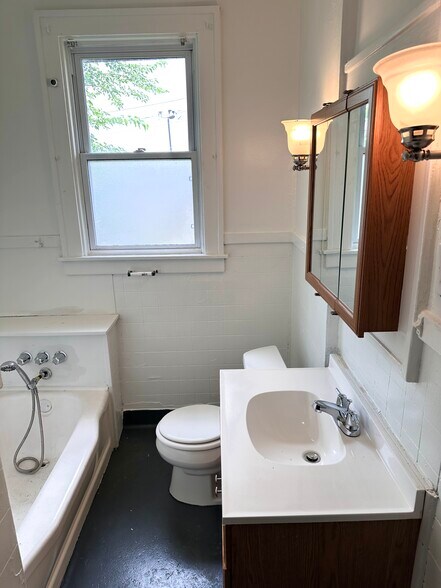 More Photos Of 14028 Faircrest St, Detroit Apartments For Sale
