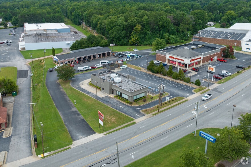 More Photos Of 713 Highway St, Madison Fast Food For Sale