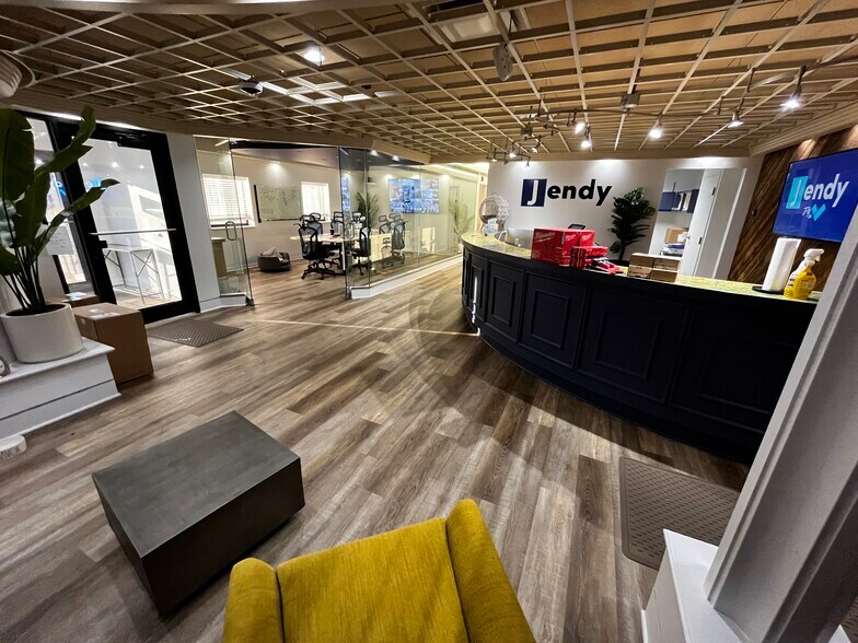 More Photos Of 1540 Hannah Ave, Forest Park Light Distribution For Sale