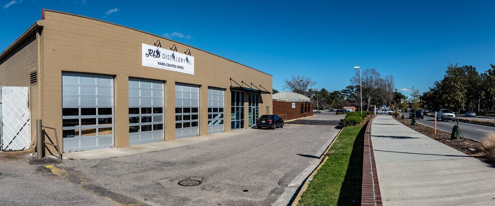 More Photos Of 2127 Boundary St, Beaufort Unknown For Lease