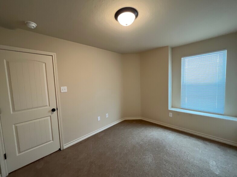 More Photos Of 6407 Luglio Ln, San Antonio Apartments For Sale