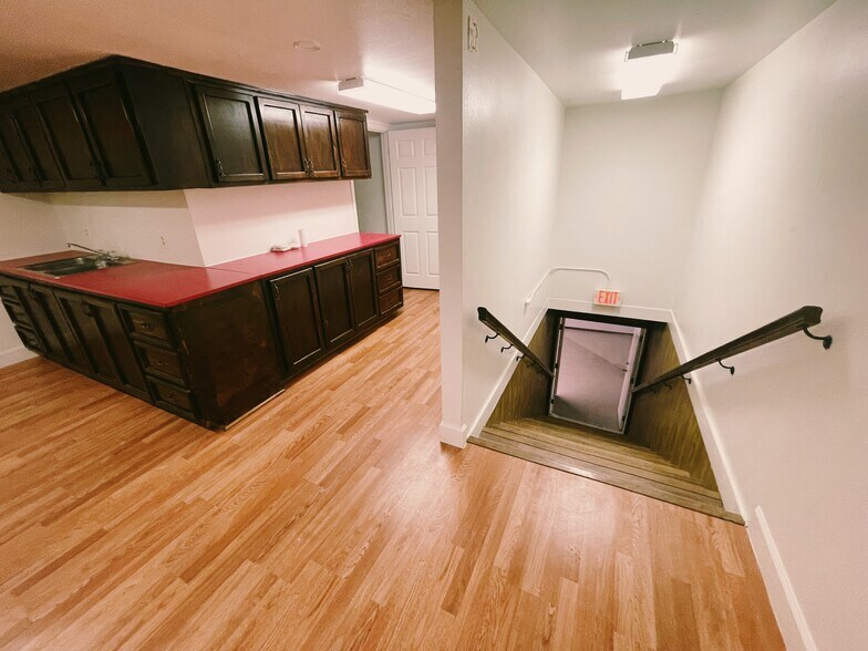 More Photos Of 4515 Smith Rd, Von Ormy Truck Terminal For Lease