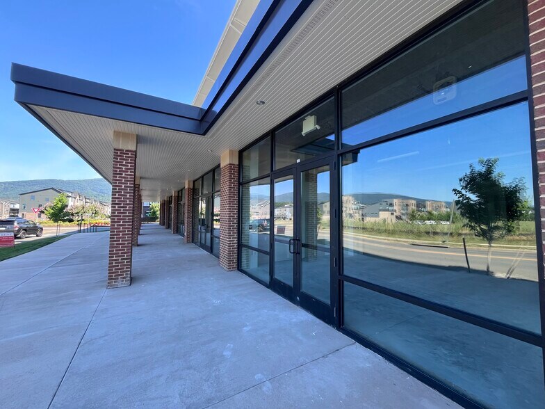 More Photos Of 1005 Heathercroft Cir, Crozet Apartments For Lease