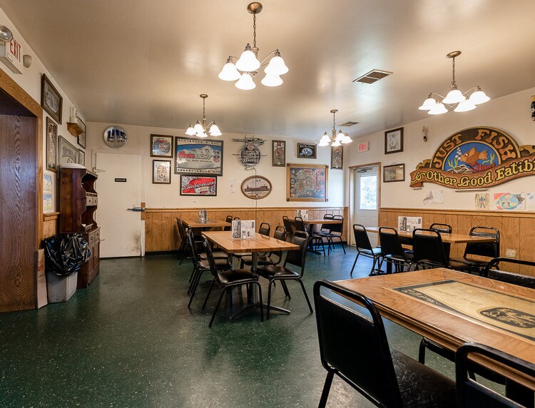 More Photos Of 6681 N Lumberjack Rd, Riverdale Restaurant For Sale