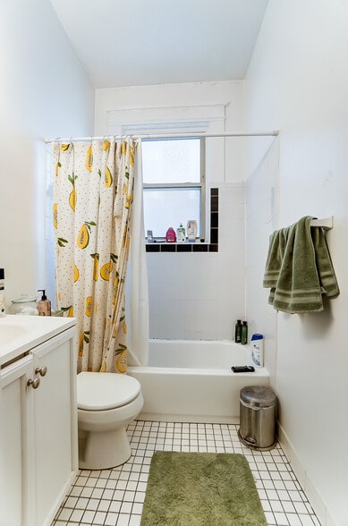 More Photos Of 1801 Chase Ave, Cincinnati Apartments For Sale