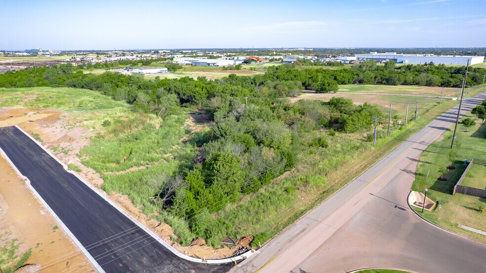 More Photos Of 12th Ave NW, Norman Land For Sale