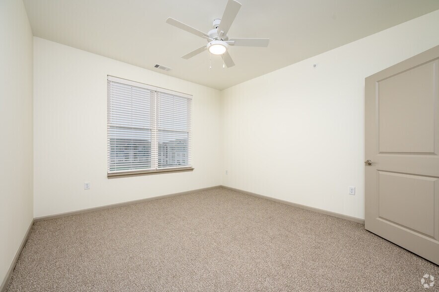 More Photos Of 2755 Red Bloom Dr, Greenwood Apartments For Lease