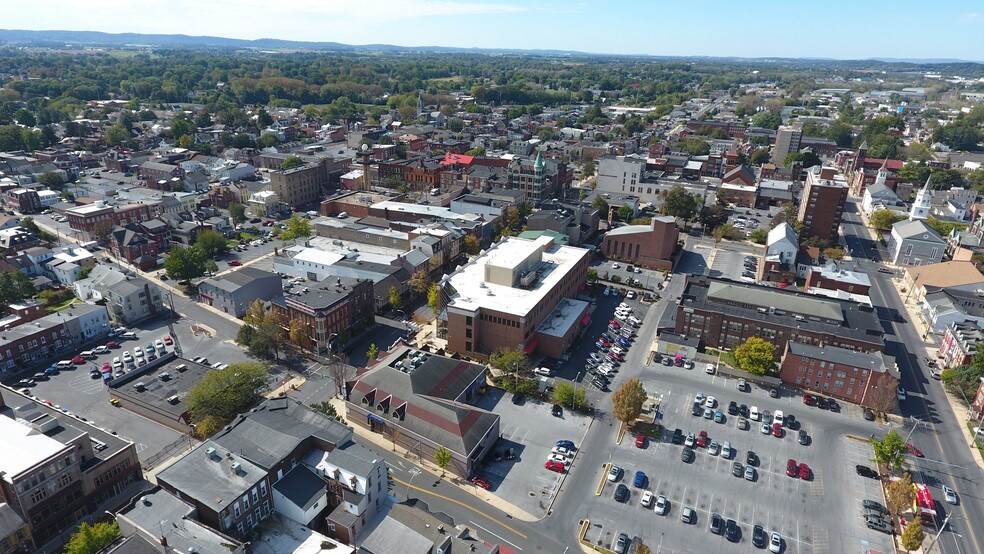 More Photos Of 701 Cumberland St, Lebanon Storefront For Lease