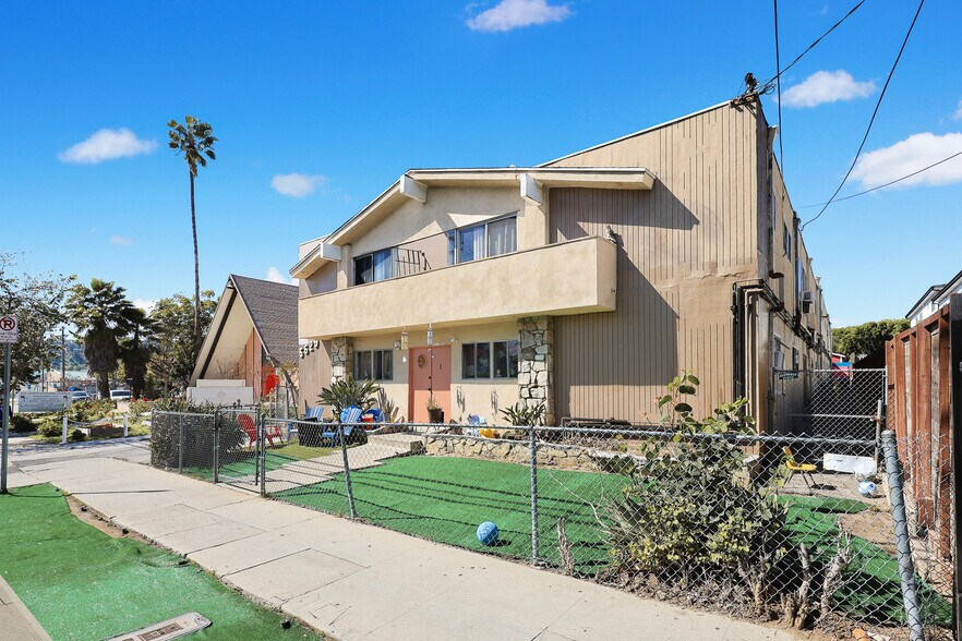 More Photos Of 5629 Monte Vista St, Los Angeles Apartments For Sale