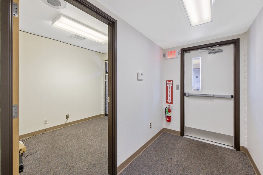 More Photos Of 561 N Alta Ave, Dinuba Medical For Lease