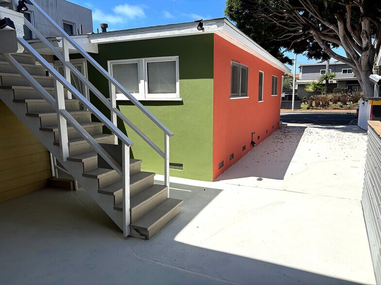 More Photos Of 103 Avenida Aragon, San Clemente Apartments For Sale