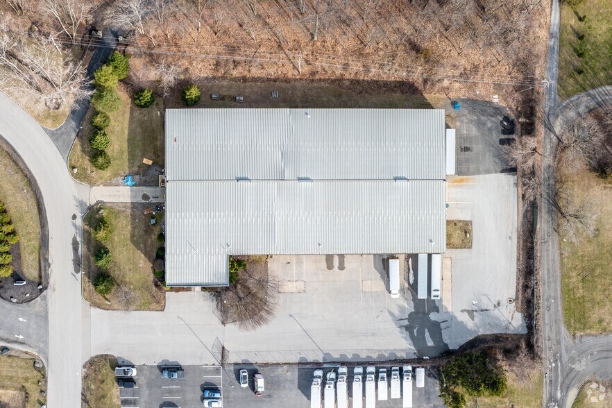 More Photos Of 22-24 Riverview Dr, Marlboro Warehouse For Lease