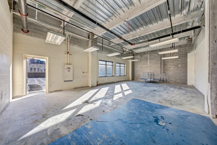 More Photos Of 120 Salem Ave SW, Roanoke Warehouse For Sale