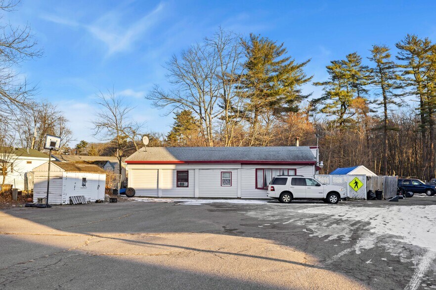 More Photos Of 188 Lafayette Rd, Salisbury Restaurant For Sale