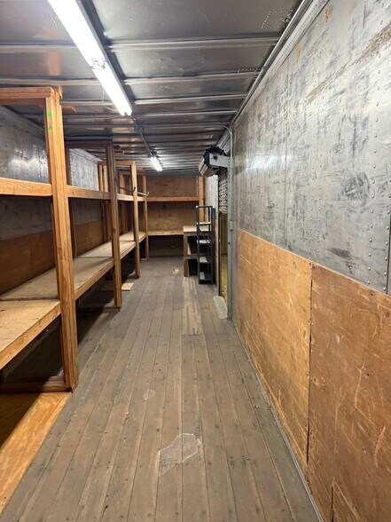 More Photos Of 538 Maple St, Ramona Warehouse For Lease