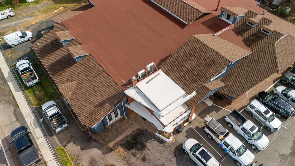 More Photos Of 101 E Marshall St, Remington Storefront Retail Office For Lease