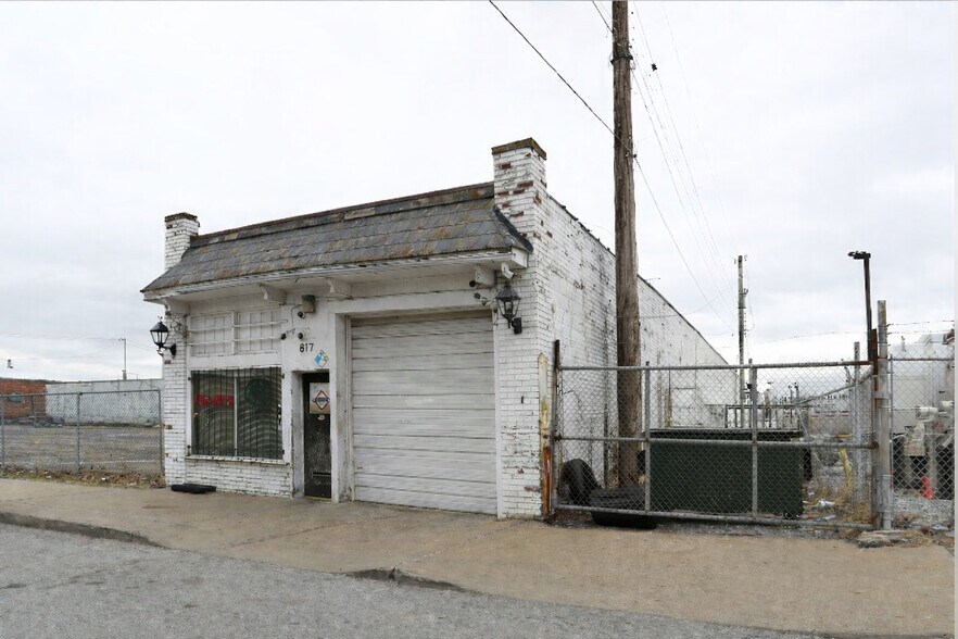 Primary Photo Of 617 E 16th St, Kansas City Auto Repair For Lease