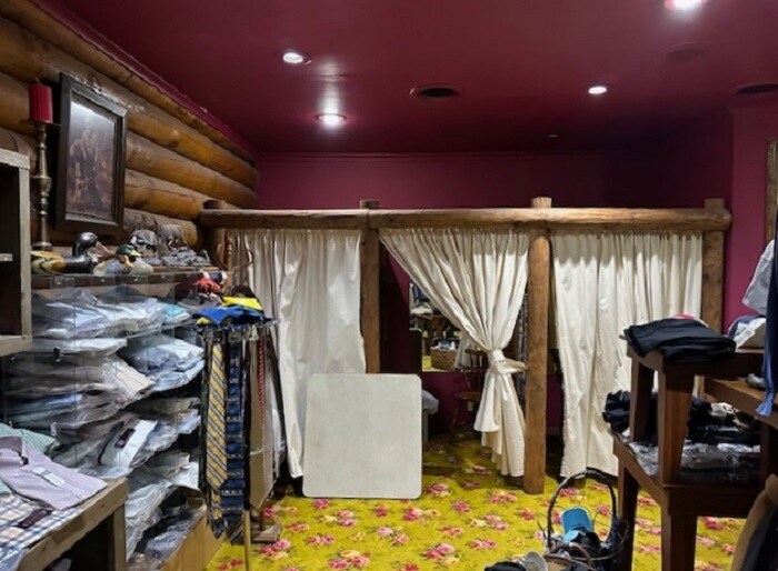 More Photos Of 2424 Williams Ave, Woodward General Retail For Sale