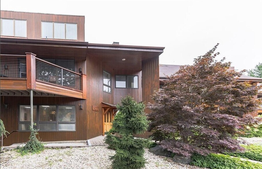 More Photos Of 301-305 Old Tarrytown Rd, White Plains Office For Lease