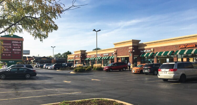 Primary Photo Of 400-450 E Roosevelt Rd, Lombard Storefront For Lease