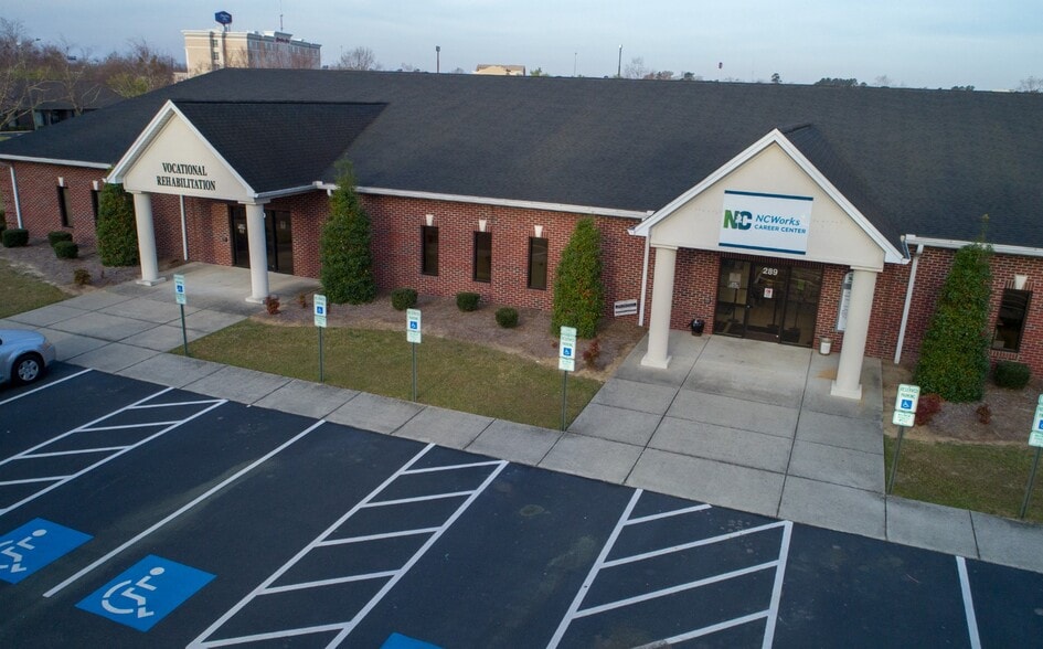 More Photos Of 289 Corporate Dr, Lumberton Office For Lease