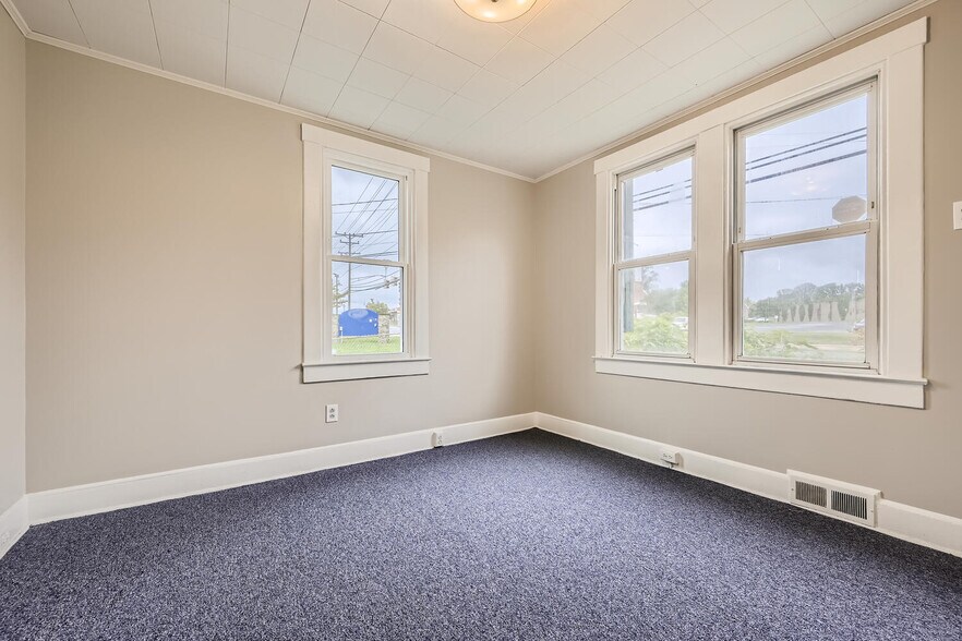More Photos Of 1805 E Joppa Rd, Towson Office For Sale