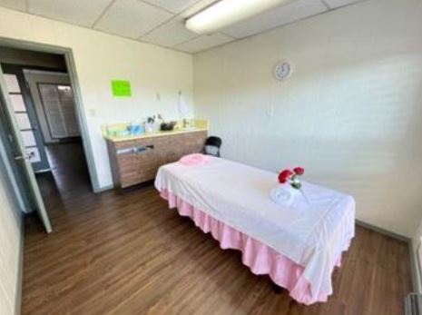 More Photos Of 1204 Cottonwood St, Woodland Office For Sale