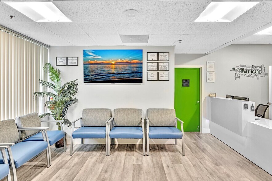 More Photos Of 2900 W Cypress Creek Rd, Fort Lauderdale Medical For Sale