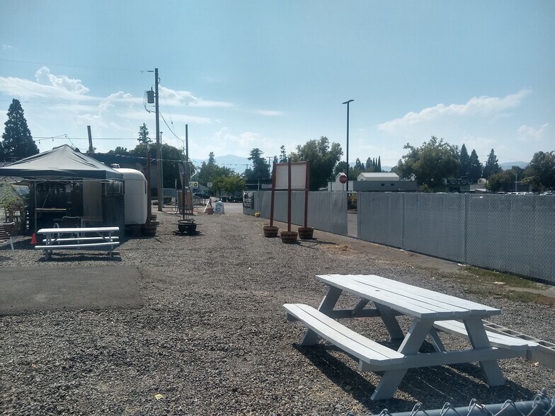 More Photos Of 719 Bennett St, Medford Land For Sale