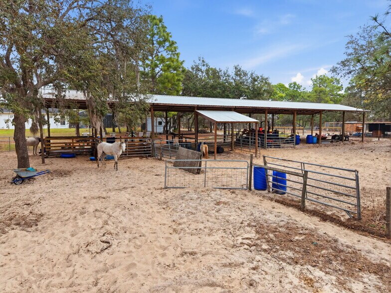 More Photos Of 12124 Squeeze Ave, Brooksville Land For Sale