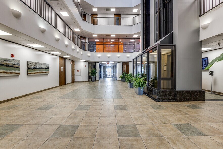 More Photos Of 2626 S Loop Fwy W, Houston Office For Lease