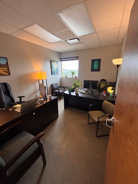 More Photos Of 985 Fillmore St W, Colorado Springs Freestanding For Lease