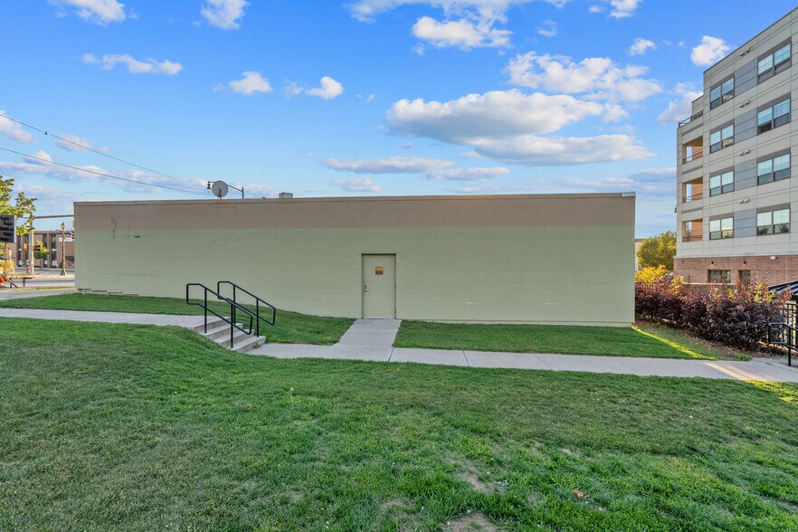 More Photos Of 91 E 1st St, Oswego Office For Sale