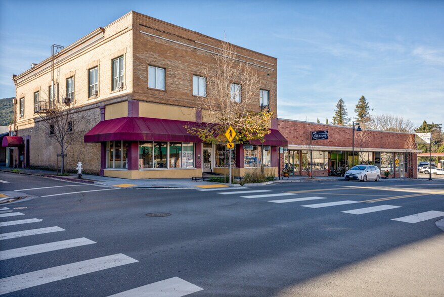 More Photos Of 328-372 N State St, Ukiah Storefront Retail Office For Lease