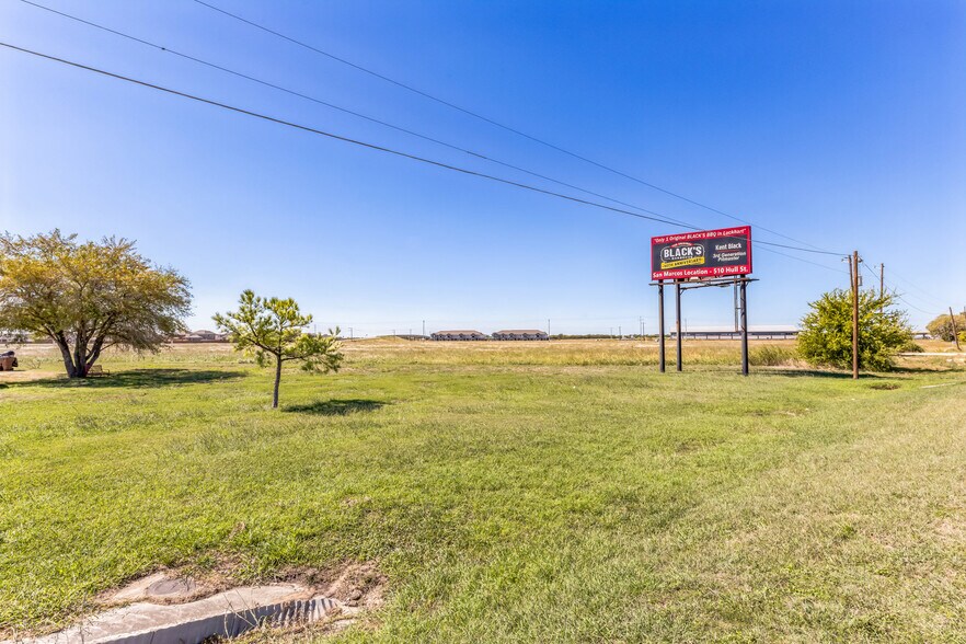 More Photos Of 2100 San Antonio Street, Lockhart Land For Sale