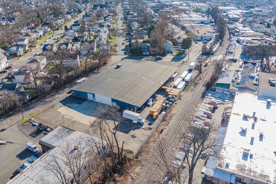 More Photos Of 185 Van Winkle Ave, Hawthorne Warehouse For Lease