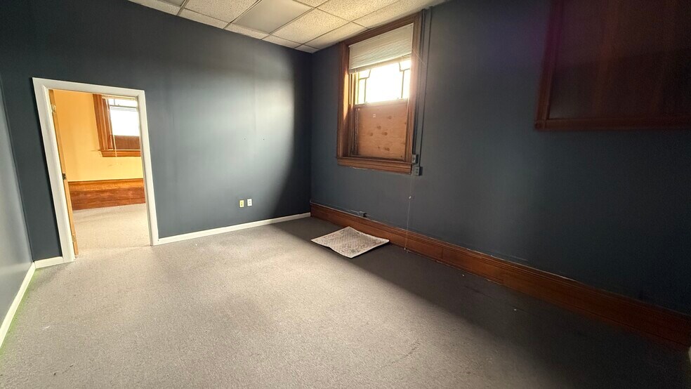 More Photos Of 242-248 W Broad St, Quakertown Office For Sale