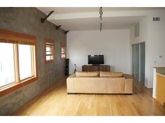 More Photos Of 8 Brooks Ave, Venice Apartments For Lease
