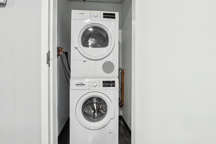 More Photos Of 100 Conifer Hill Dr, Danvers Office For Lease