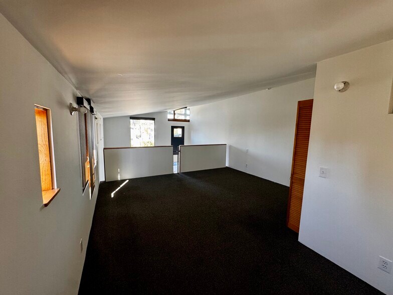 More Photos Of 558 San Juan Ave, Venice Apartments For Sale